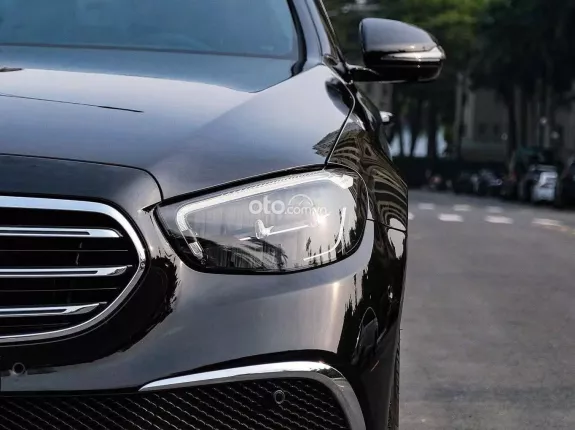 Mercedes-Benz E200 Exclusive 2021 - MODEL 2022