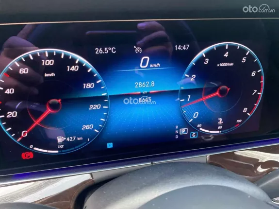 Mercedes-Benz E200 Exclusive 2021 - MODEL 2022