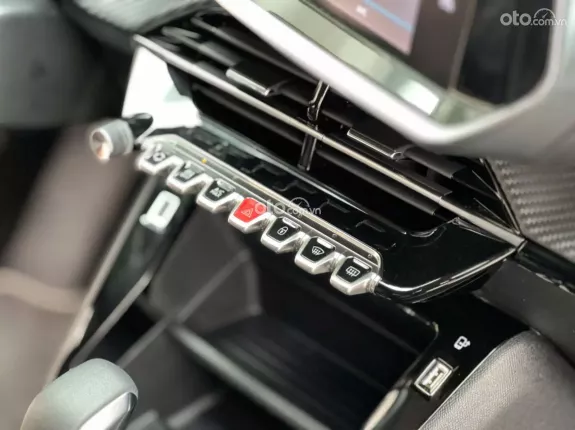 Peugeot 2008 Active 2021 - Xe cực đẹp bản AT