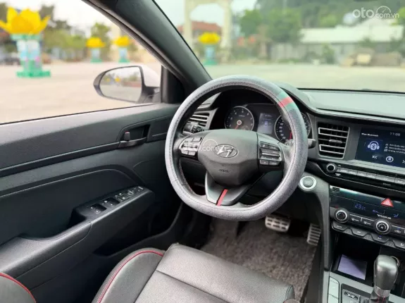 Hyundai Elantra Sport 1.6 2019 - Xe đẹp căng đét