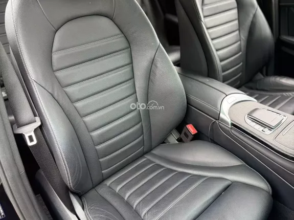 Mercedes-Benz GLC 300 4Matic 2021 - Xe đẹp bảo dưỡng định kỳ, 1 chủ HP từ mới