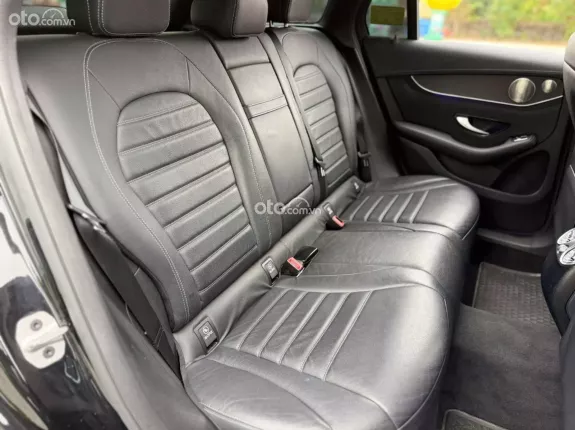 Mercedes-Benz GLC 300 4Matic 2021 - Xe đẹp bảo dưỡng định kỳ, 1 chủ HP từ mới