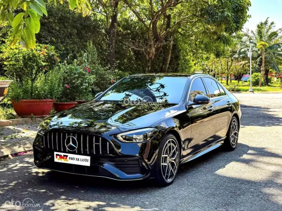 Mercedes-Benz C300 AMG 2023 - NHẬP KHẨU, BLACK EDITION