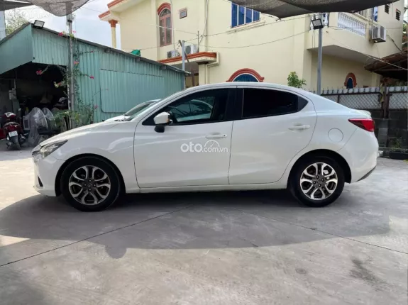 Mazda 2 Sedan 1.5L Luxury 2016 - Giá tốt