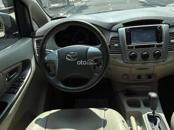 Toyota Innova 2.0G 2012 - 2.0AT (IG) - Form mới mẫu mới - MPV 8 chỗ số tự động rộng rãi nhất Phân khúc