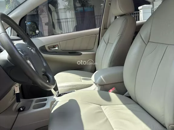 Toyota Innova 2.0G 2012 - 2.0AT (IG) - Form mới mẫu mới - MPV 8 chỗ số tự động rộng rãi nhất Phân khúc