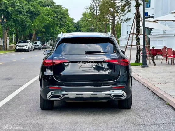 Mercedes-Benz GLC 300 4Matic 2023 - Mercedes GLC300 4Matic 2023 lướt nhẹ 19.000km cực đẹp