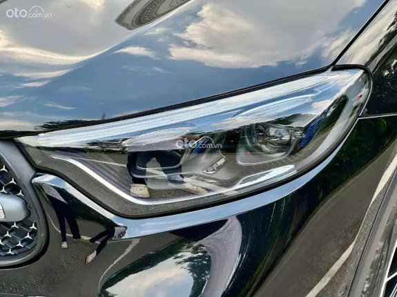 Mercedes-Benz GLC 300 4Matic 2023 - Mercedes GLC300 4Matic 2023 lướt nhẹ 19.000km cực đẹp