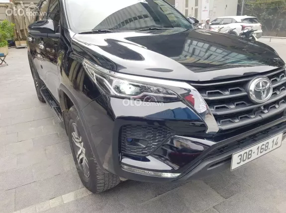 Toyota Fortuner 2021 - Xe bảo dưỡng thường xuyên, giá tốt liên hệ em