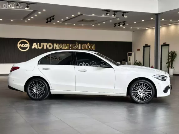 Mercedes-Benz C200 Avantgarde Plus 2022 - Tên cá nhân một chủ mua mới