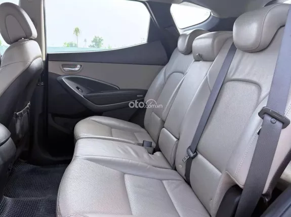 Hyundai Santa Fe 2.2 Dầu Cao cấp 2017 - SUV 7 chỗ - 13 vạn km - Biển HCM - Xe cá nhân