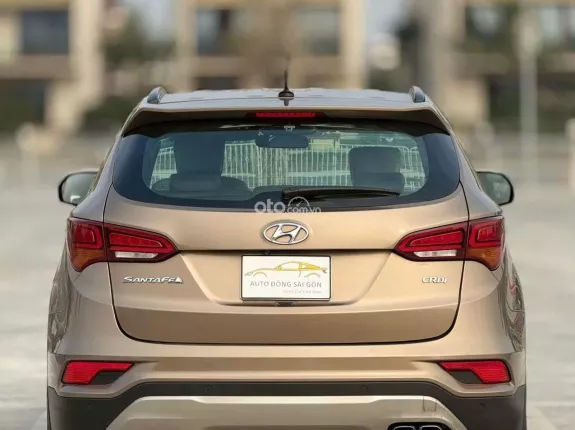 Hyundai Santa Fe 2.2 Dầu Cao cấp 2017 - SUV 7 chỗ - 13 vạn km - Biển HCM - Xe cá nhân