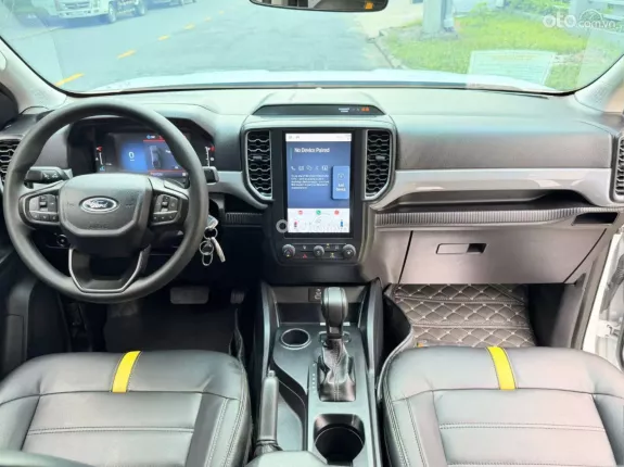 Ford Ranger XLS 2.0L 4x2 AT 2024 - BÁN TẢI SỐ TỰ ĐỘNG 1 CẦU _XE CHÍNH HÃNG_CHẤT LƯỢNG _UY TÍN