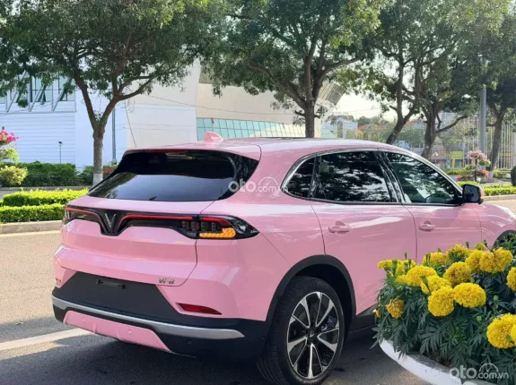 VinFast VF8 2024 - Giá rẻ cần bán gấp