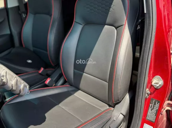 Hyundai Grand i10 Hatchback 1.2 AT 2022 - Xe đẹp, chủ đi giữ gìn, giá tốt