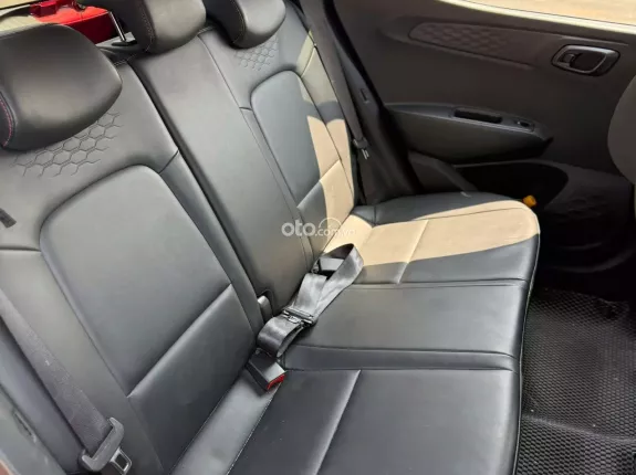 Hyundai Grand i10 Hatchback 1.2 AT 2022 - Xe đẹp, chủ đi giữ gìn, giá tốt