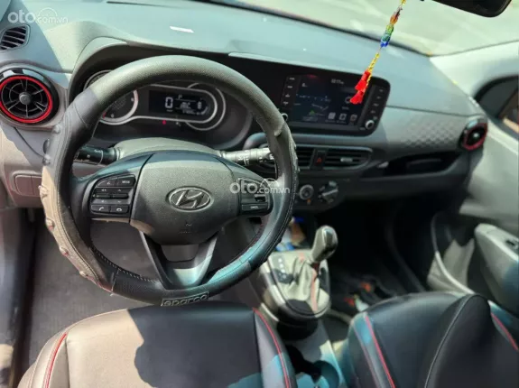 Hyundai Grand i10 Hatchback 1.2 AT 2022 - Xe đẹp, chủ đi giữ gìn, giá tốt