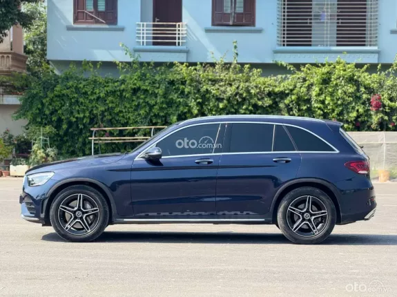 Mercedes-Benz GLC 300 4Matic 2020 - Xe trang bị nhiều option, cực đẹp