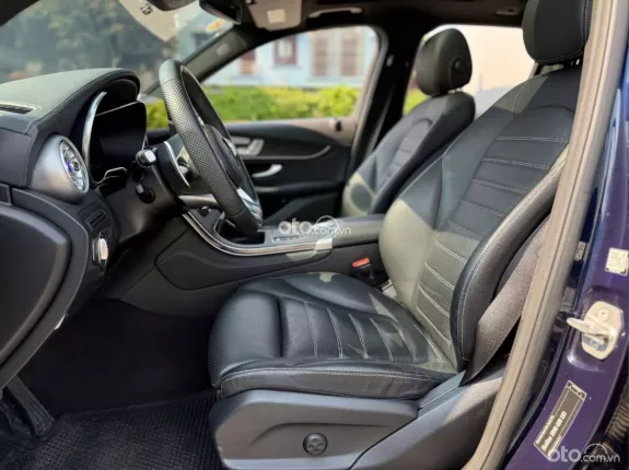 Mercedes-Benz GLC 300 4Matic 2020 - Xe trang bị nhiều option, cực đẹp