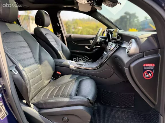 Mercedes-Benz GLC 300 4Matic 2020 - Xe trang bị nhiều option, cực đẹp