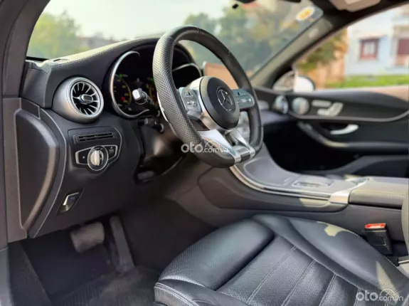 Mercedes-Benz GLC 300 4Matic 2020 - Xe trang bị nhiều option, cực đẹp