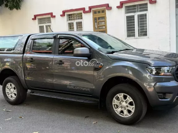 Ford Ranger XLS 2.2 4x2 AT 2019 - Giá tốt