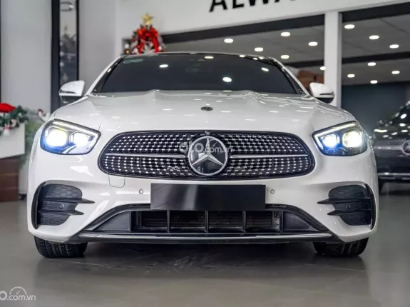 Mercedes-Benz E300 AMG 2021 - Mercedes E300 AMG 2021 lướt nhẹ cực đẹp