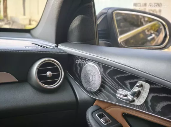 Mercedes-Benz GLC 300 4Matic 2018 - Xanh Nâu