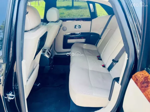 Rolls-Royce Ghost Series II  2010 - Rolls Royce Ghost 6.6 V12 2010 siêu đẹp