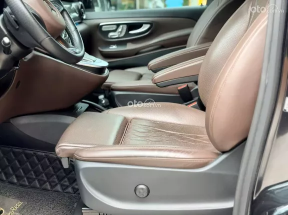 Mercedes-Benz V250 Luxury 2022 - V250 Luxury 2022 lên full Maybach