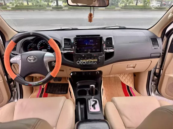Toyota Fortuner 2.7 V 4X2 AT 2016 - Gia đình đổi xe cần nhượng lại