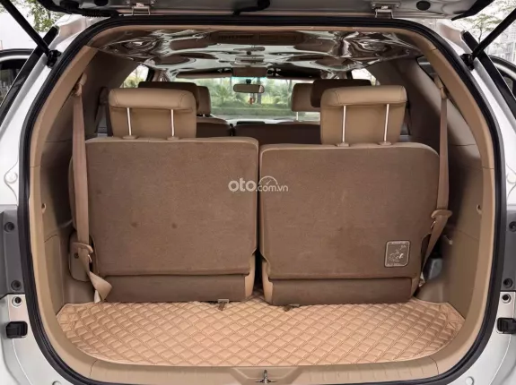 Toyota Fortuner 2.7 V 4X2 AT 2016 - Gia đình đổi xe cần nhượng lại