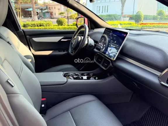 VinFast VF8 Plus 2024 - Tối ưu chi phí kinh doanh, chất xe nguyên zin