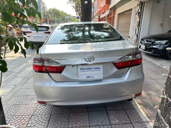 Toyota Camry 2.0E 2015 - Xe đăng ký lần đầu 2016, biển Hà Nội