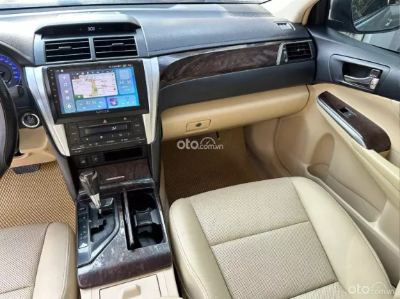 Toyota Camry 2.0E 2015 - Xe đăng ký lần đầu 2016, biển Hà Nội