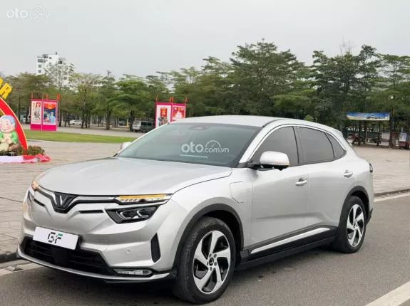 VinFast VF8 Eco 2023 - Xe siêu mới đẹp, cần bán gấp