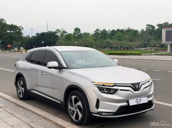 VinFast VF8 Eco 2023 - Xe siêu mới đẹp, cần bán gấp
