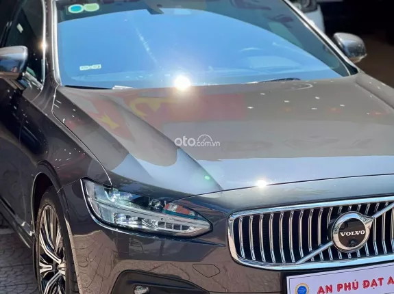 Volvo S90 Inscription 2021 - Xe màu xám, nội thất nâu
