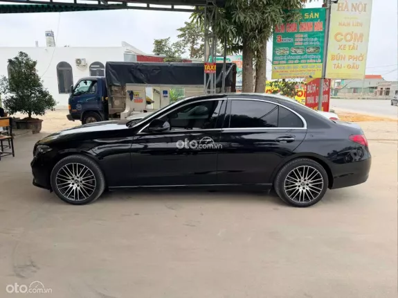 Mercedes-Benz C200 Avantgarde Plus 2022 - Xe đăng ký lần đầu 2023, siêu lướt