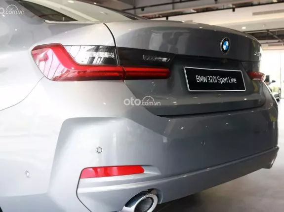 BMW 320i Sport Line 2025 - Ưu đãi độc quyền tháng 3
