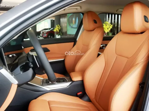 BMW 320i Sport Line 2025 - Ưu đãi độc quyền tháng 3