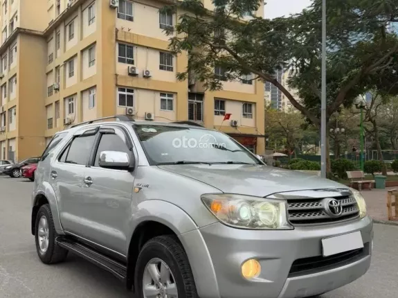 Toyota Fortuner 2.7 V 4X4 AT 2009 - 7 CHỖ GIÁ RẺ