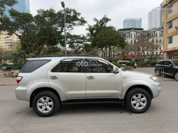 Toyota Fortuner 2.7 V 4X4 AT 2009 - 7 CHỖ GIÁ RẺ