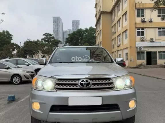 Toyota Fortuner 2.7 V 4X4 AT 2009 - 7 CHỖ GIÁ RẺ