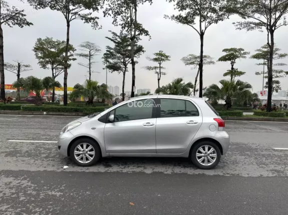 Toyota Yaris 1.3G 2011 - Toyota Yaris 1.3G 2011