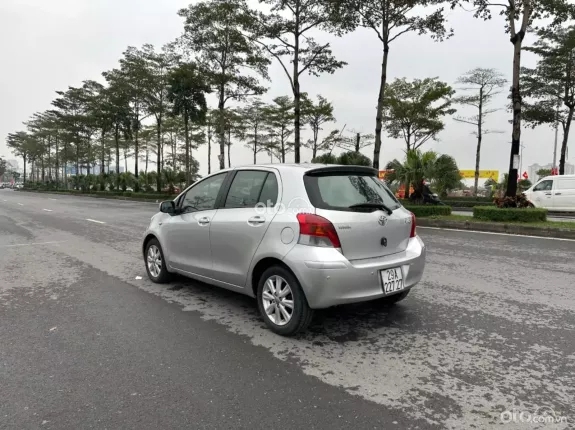 Toyota Yaris 1.3G 2011 - Toyota Yaris 1.3G 2011