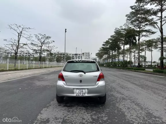 Toyota Yaris 1.3G 2011 - Toyota Yaris 1.3G 2011