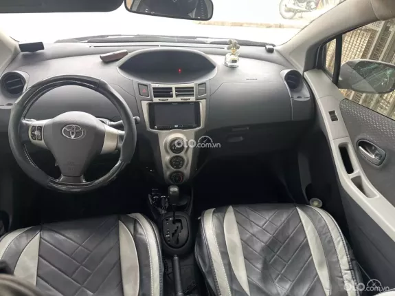 Toyota Yaris 1.3G 2011 - Toyota Yaris 1.3G 2011