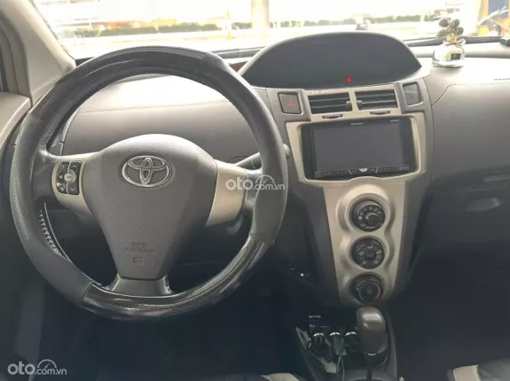 Toyota Yaris 1.3G 2011 - Toyota Yaris 1.3G 2011