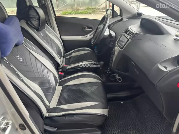 Toyota Yaris 1.3G 2011 - Toyota Yaris 1.3G 2011